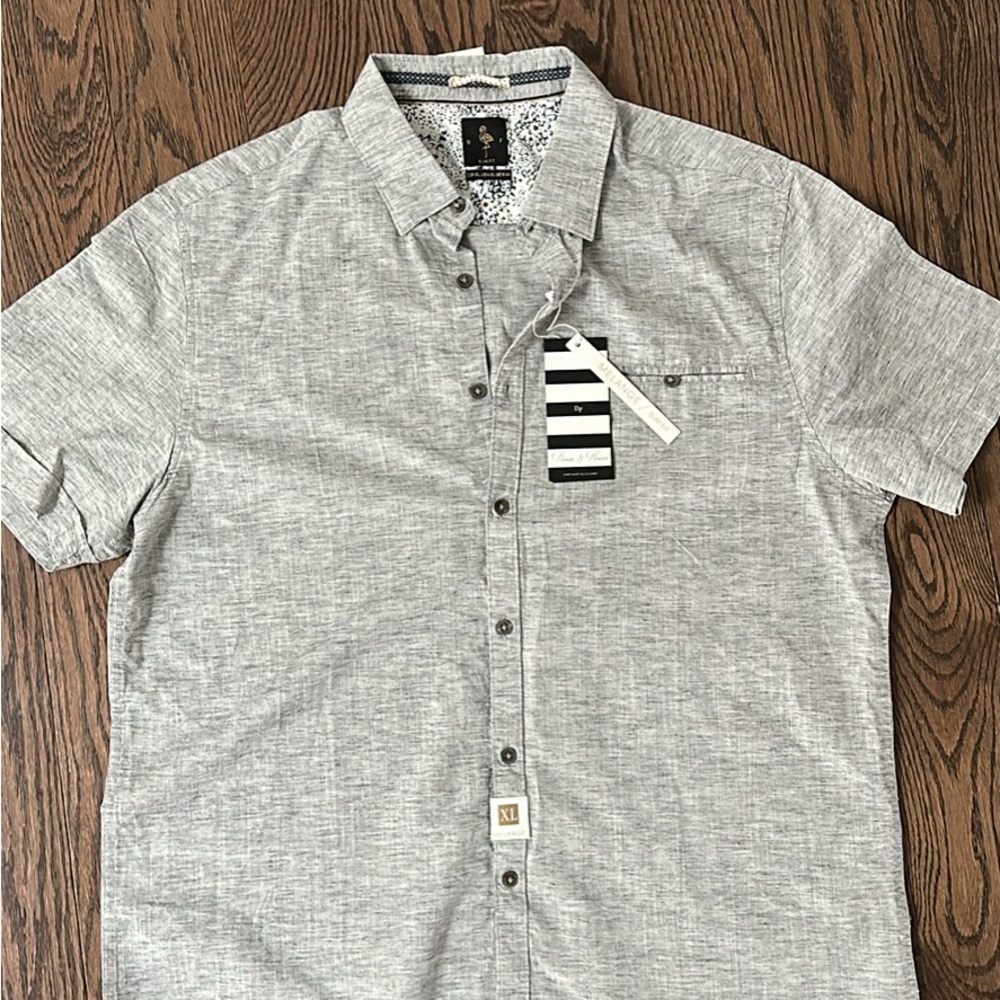 Men's Short Sleeve Button-Down Shirt - Light Gray